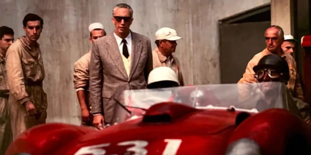 Filme Ferrari ganha novo trailer