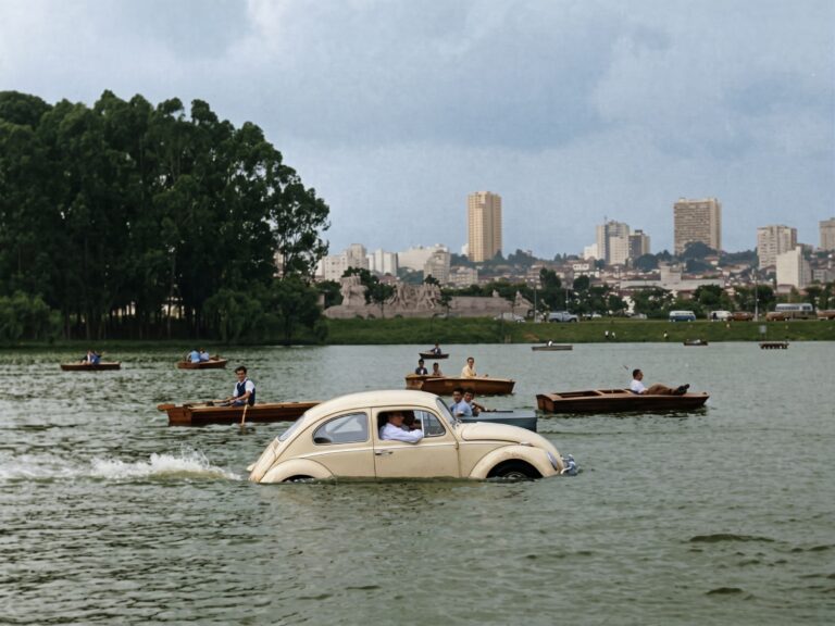 A história do Fusca Anfíbio no 1º Salão do Automóvel em São Paulo (1960)